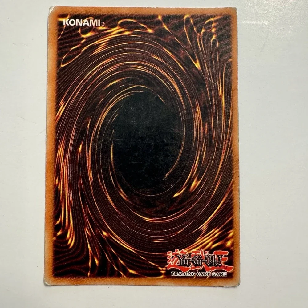 Yugioh Blue-Eyes White Dragon SDK-001 Ultra Rare Unlimited HP